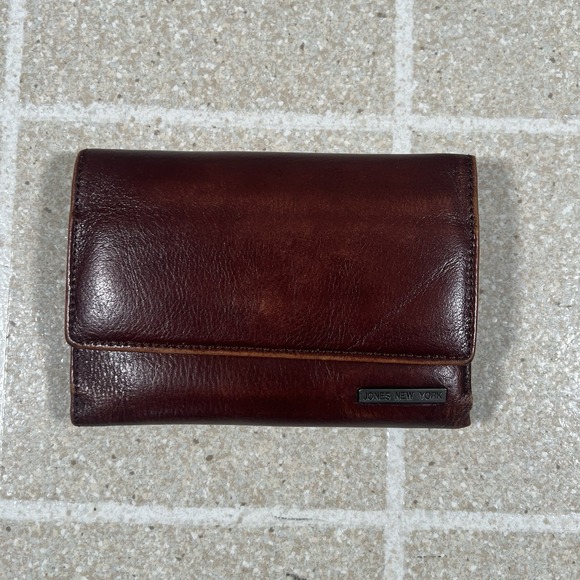 Jones New York Brown Genuine Leather Trifold Wallet - Picture 1 of 3